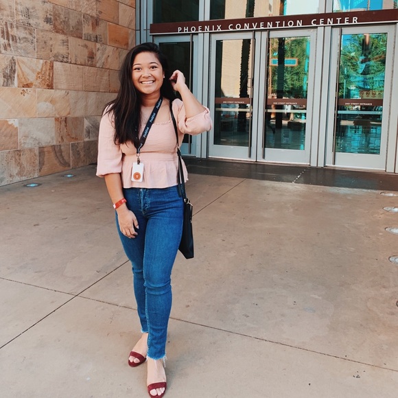 MEET YOUR SELLER 💖 - Picture 3 of 4